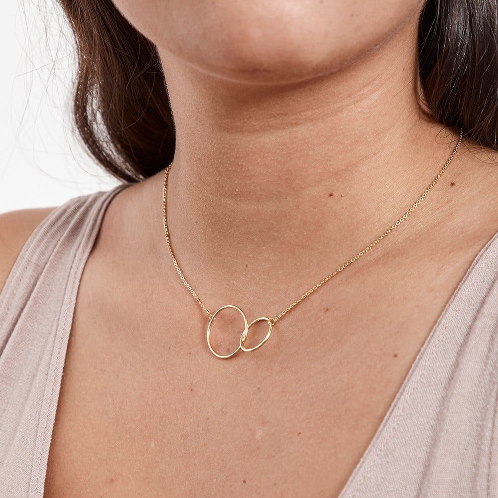 Best You Interlocking Circles Gold Necklace